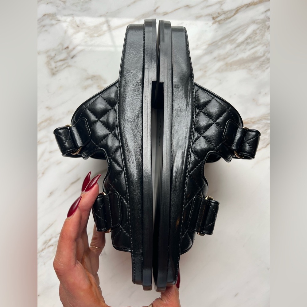CHANEL Black Lambskin Mules Dad Sandals with Gold CC Hardware - Picture 4 of 8